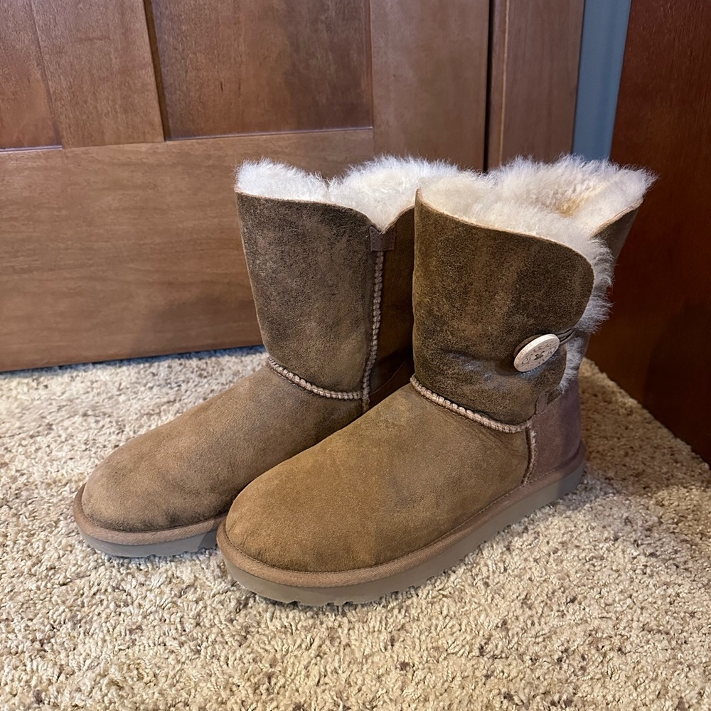 Tan UGG boots